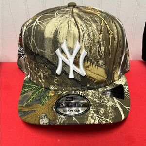Yankees New Era Camo Snapback